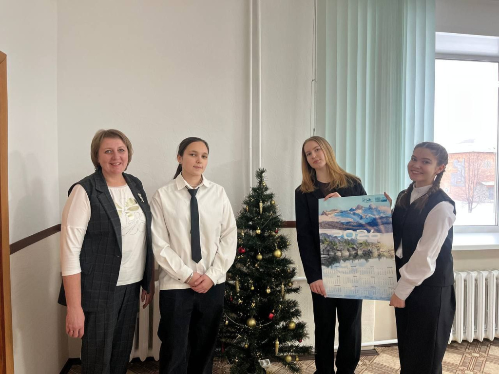 У председетеля окружного Совета депутатов Тиуновой Марины Владимировны.jpg